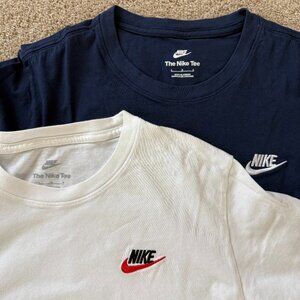 Lot of two size large Men's Nike t-shirts. EUC.